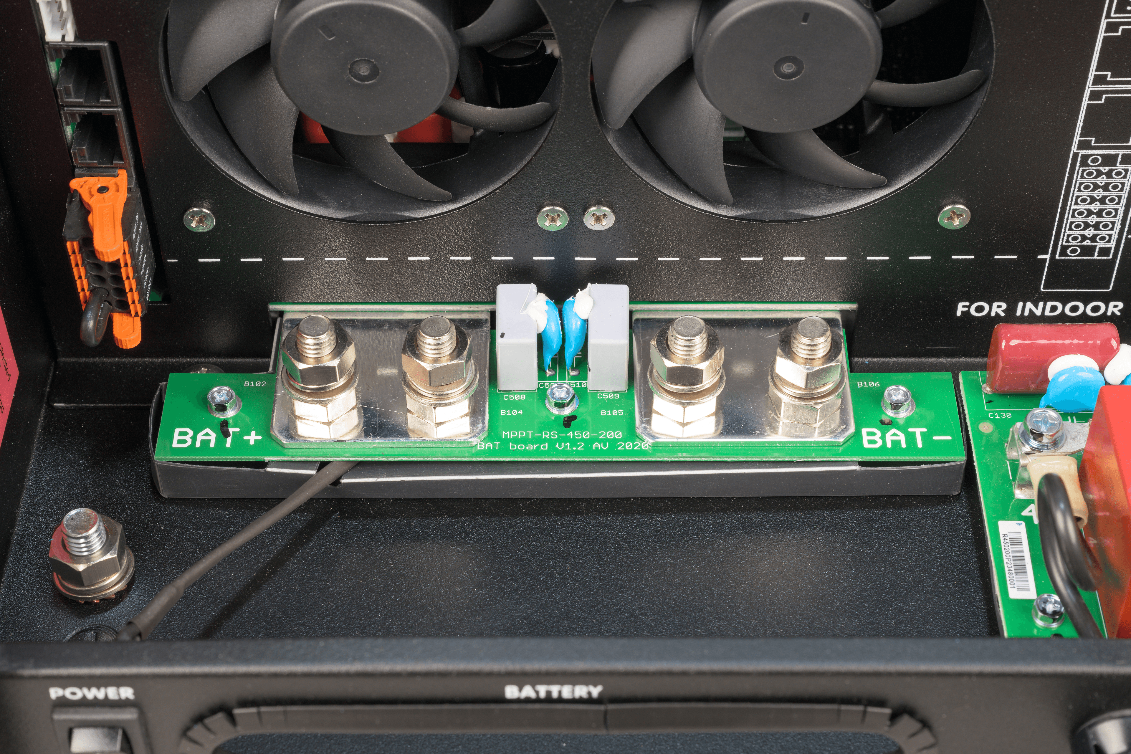 SmartSolar MPPT RS 450/200-MC4 (batt) thumbnail